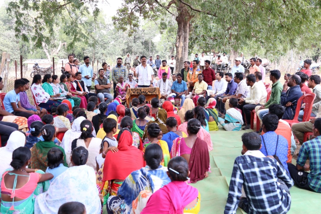 सड़क, बिजली, पानी, स्कूल, आंगनबाड़ी जैसे बुनियादि सुविधाओं की लगी बौछार