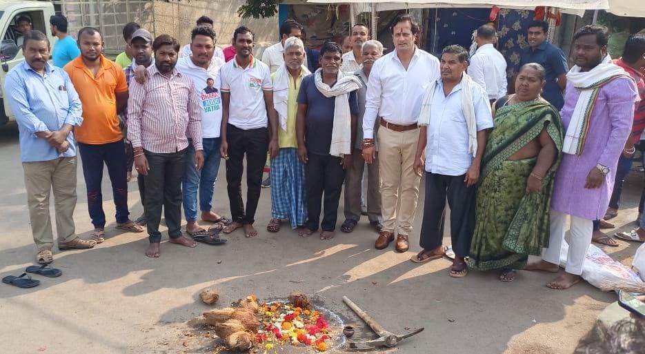 मुख्यमंत्री भूपेश बघेल के निर्देश पर तेजी से जारी है सड़कों के डामरीकरण का कार्य