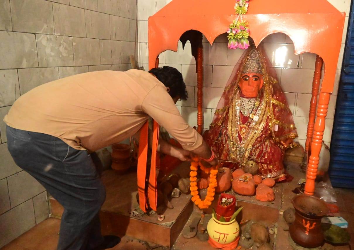 उपमुख्यमंत्री विजय शर्मा ने ग्राम बिरकोना में शीतला माता की पूजा-अर्चना की