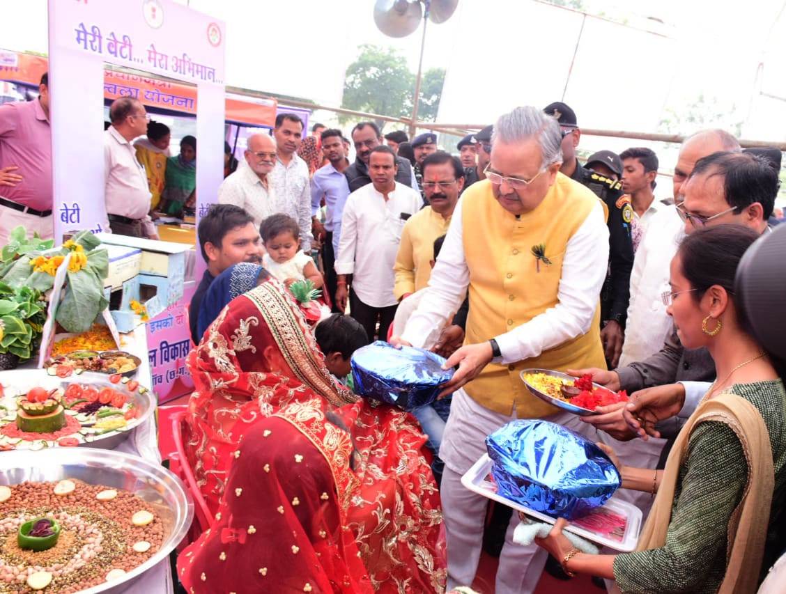 विकसित भारत संकल्प यात्रा के माध्यम से सरकार आपके दरवाजे पर आ रही है: विधानसभा अध्यक्ष डॉ. रमन सिंह