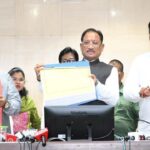 मुख्यमंत्री  विष्णुदेव साय ने माध्यमिक शिक्षा मंडल की 10वीं और 12वीं बोर्ड परीक्षाओं के परीक्षा परिणाम जारी कर विद्यार्थियों को दी शुभकामनाएं