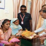 मुख्यमंत्री विष्णु देव साय ने धात्री महिलाओं को वितरित की बेबी किट