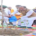 मुख्यमंत्री विष्णु देव साय ने ‘एक पेड़ मां के नाम’ अभियान के तहत किया पीपल का पौधारोपण