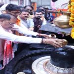 गुरु पूर्णिमा पर कोसमनारा पहुंचे मुख्यमंत्री  विष्णु देव साय, सत्यनारायण बाबा धाम में की पूजा-अर्चना