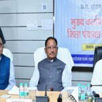 मुख्यमंत्री साय  ने जिला पंचायतों के मुख्य कार्यपालन अधिकारियों की उच्चस्तरीय समीक्षा