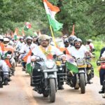 तिरंगा यात्रा के दूसरे दिवस माँ दंतेश्वरी की पूजा-अर्चना कर उप मुख्यमंत्री एवं वन मंत्री ने किया यात्रा का शुभारंभ