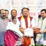 प्रदेश में 2,262 स्थानों पर हुए 12,698 आयोजन; मुख्यमंत्री साय मुंगेली के मदकू में कार्यक्रम में हुए शामिल