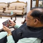 मुख्यमंत्री ने भारतीय महिला कबड्डी टीम की स्टार खिलाड़ी संजू देवी से फोन पर की आत्मीय बातचीत, स्वर्णिम सफलता के लिए दी बधाई