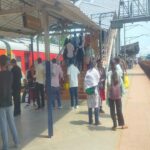 रेलवे ने मुकुटबन (आदिलाबाद) और गढ़चंदूर के बीच 38.21 कि.मी. लंबी नई रेल लाइन के लिए 493 करोड़ रुपये स्वीकृत किए गए
