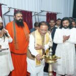 मुख्यमंत्री साय भण्डारपुरी धाम में आयोजित गुरु दर्शन एवं संत समागम मेले में हुए शामिल